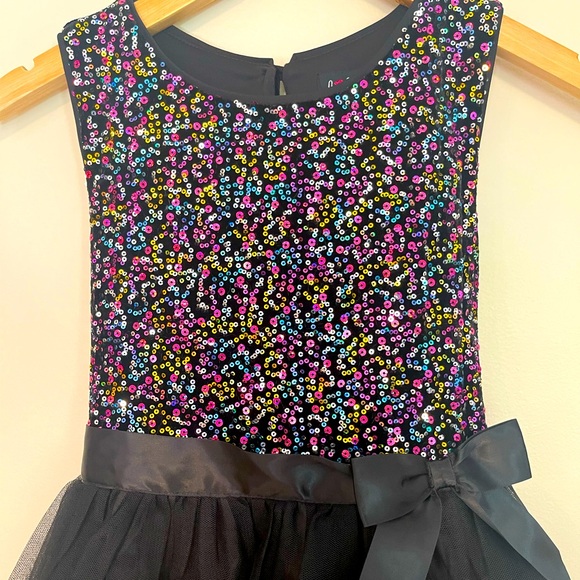 Gorgeous Childs Celebration Dress with Asymmetrical Colorful Sequins 🎉 - Picture 2 of 6